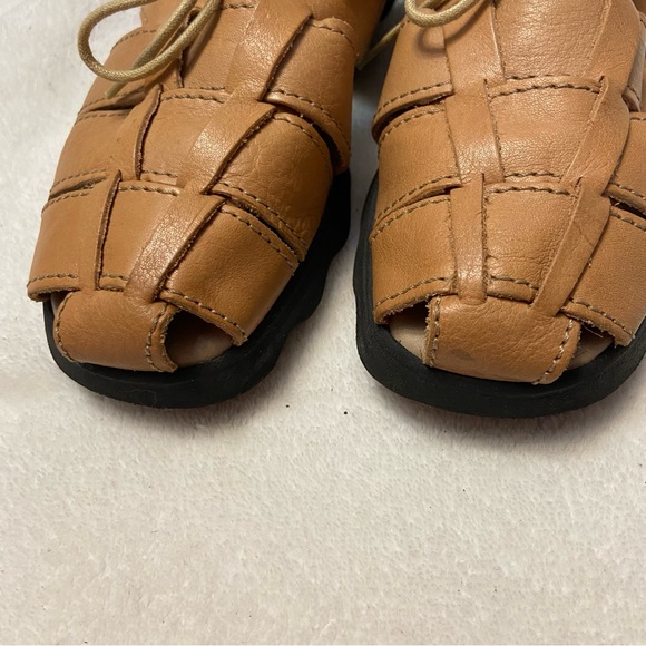 Aerosoles Tan Womens Fisherman Sandals / Loafers EUC size 6 - Picture 5 of 8